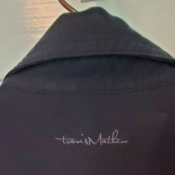 TRAVIS MATHEW TWO-TONED GOLF POLO MEDIUM - Picture 2 of 6